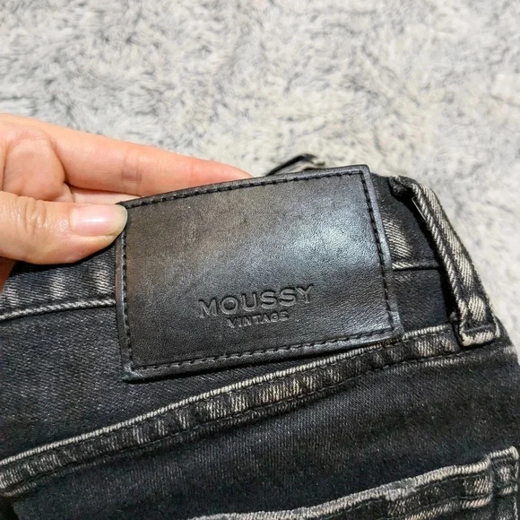 Moussy Vintage Black Jeans Lenwood Distressed Mid Rise Cropped Denim size 26 - Picture 8 of 13